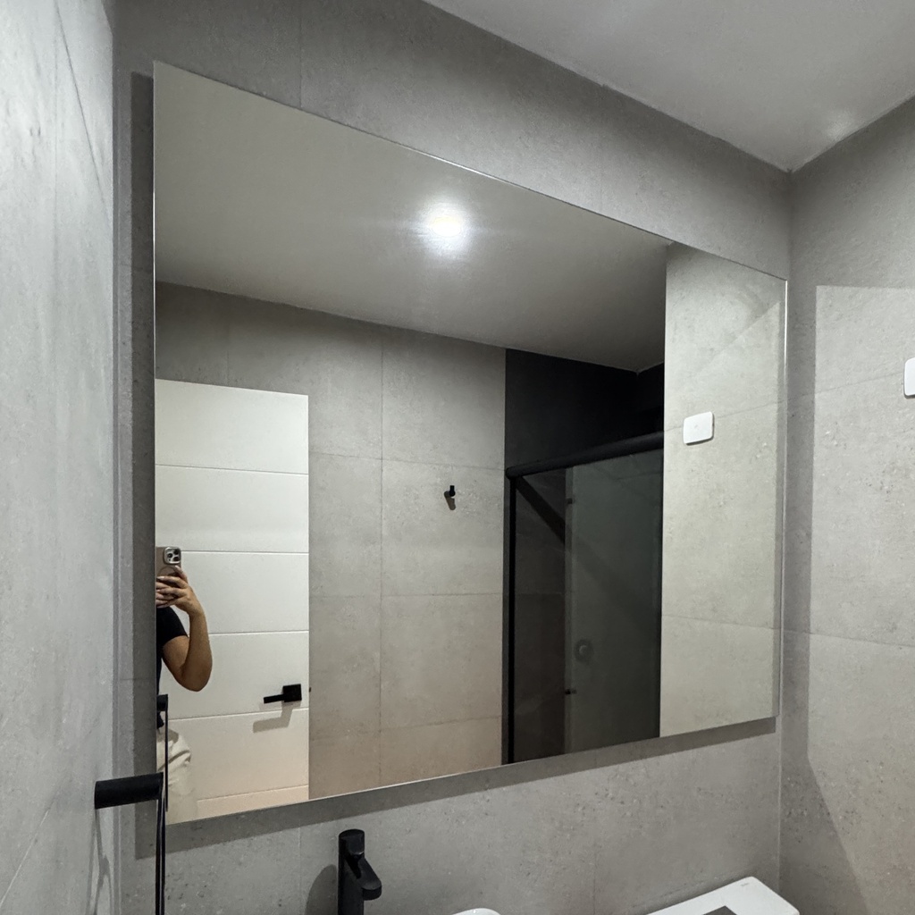 ESPEJO RETROILUMINADO "BASIKA"