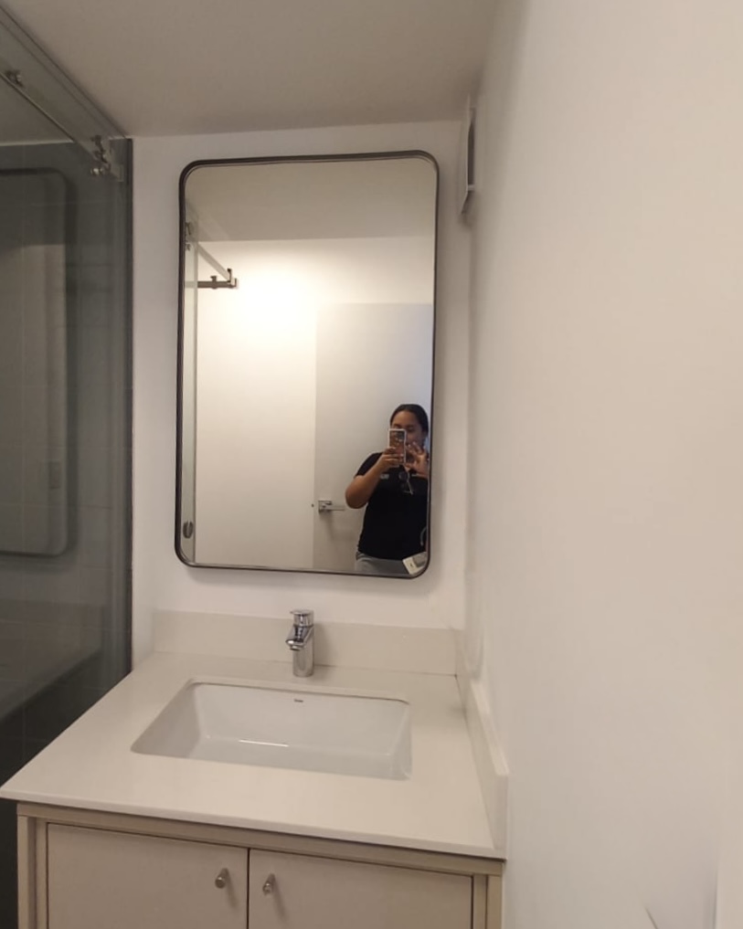 ESPEJO RECTANGULAR ESQUINAS CURVAS 