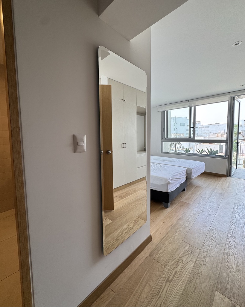 ESPEJO DE CUERPO COMPLETO "VERA"